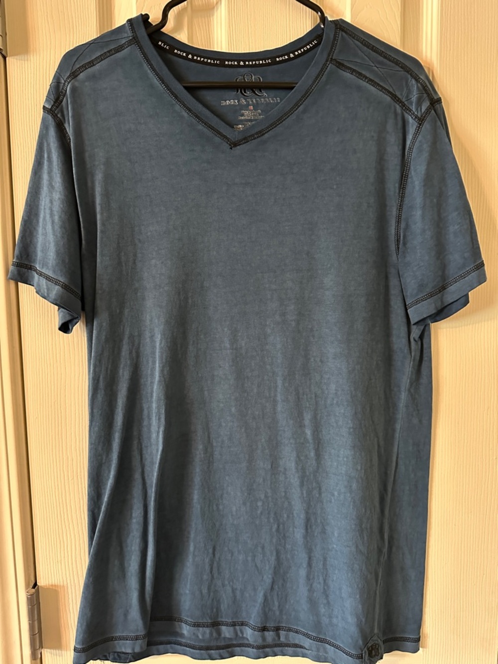 Rock & Republic Washed Blue V-Neck Short Sleeve Tee